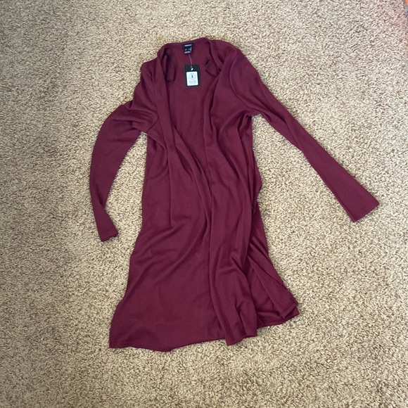 NWT maroon long flowing cardigan forever 21 size medium - Picture 1 of 3